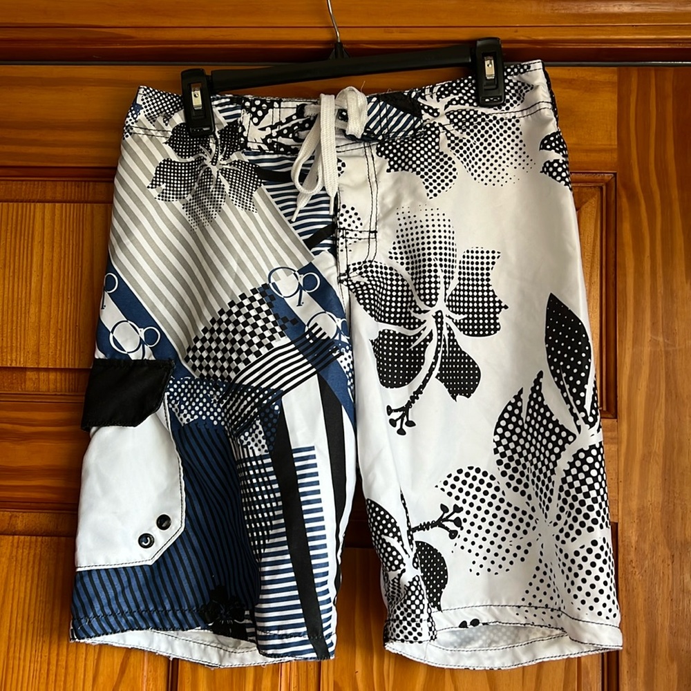 OP Men’s 30W Swim Trunk Unlined Plant Stripe Design